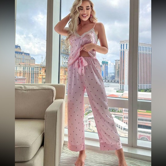 Satin Top & Pant Pj Set 💤 - Picture 4 of 6